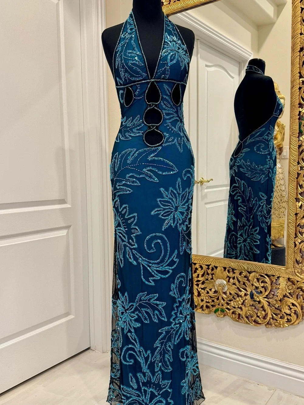 Elegant blue lining‎ w/black net overlay hand beaded Halter Evening Gown stretch